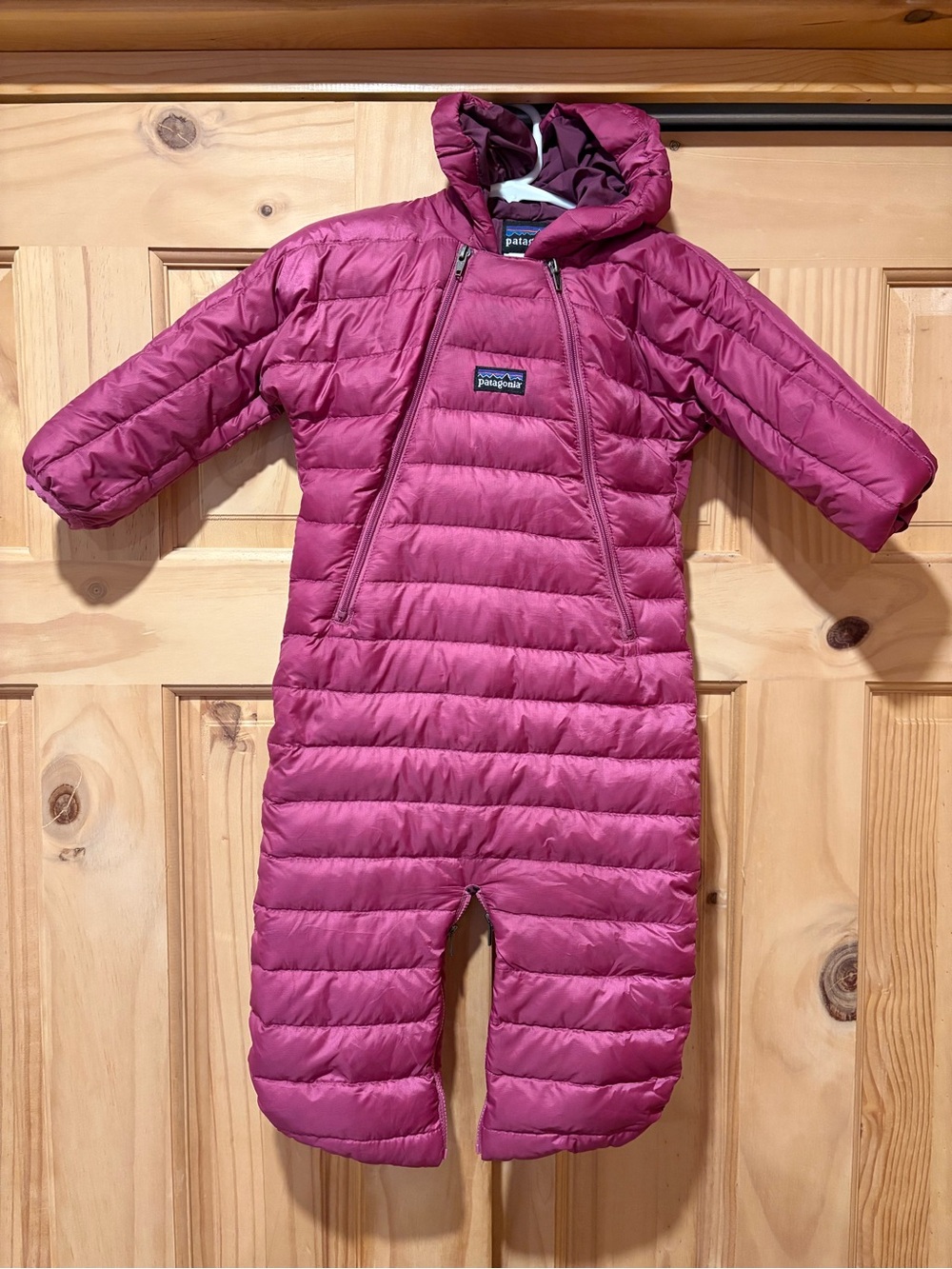 Patagonia hi loft infant bunting